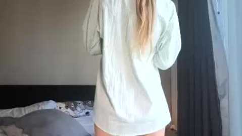 ellie_mcqueen @ chaturbate on 20231120