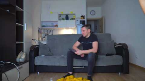 littlesweettifany @ chaturbate on 20231120