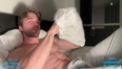 hot8pack01 @ chaturbate on 20231121