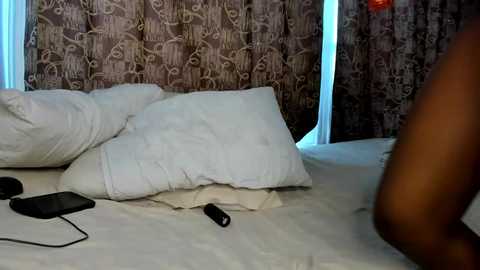 naeily_evans @ chaturbate on 20231121