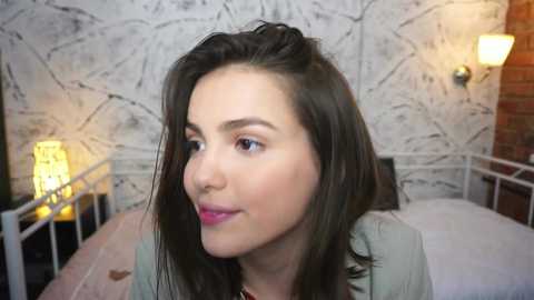 emiliacourtney @ chaturbate on 20231122