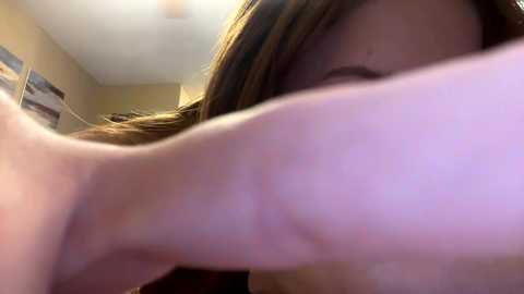 rayofsunshine_21 @ chaturbate on 20231123