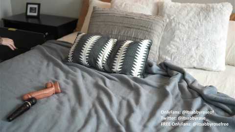 itsabbyrose_ @ chaturbate on 20231124