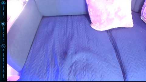 littlee33 @ chaturbate on 20231124