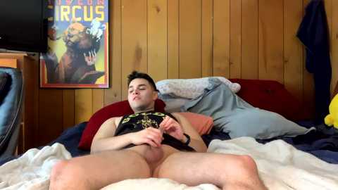 yngcplprism @ chaturbate on 20231125