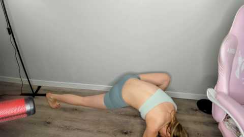 harriethudson @ chaturbate on 20231126