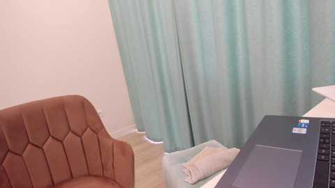 kristinevans @ chaturbate on 20231126