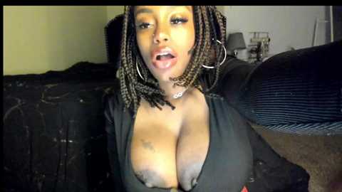 napudi1 @ chaturbate on 20231127
