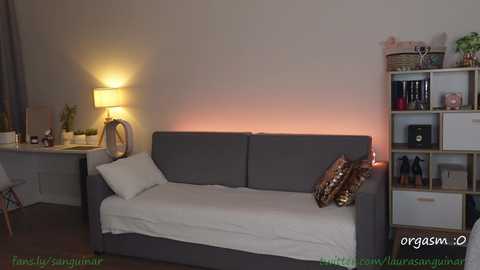 laura_sanguinar @ chaturbate on 20231128