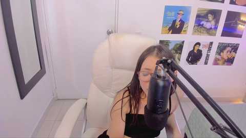 little_effy18 @ chaturbate on 20231128