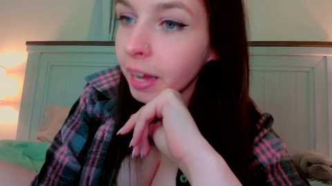 dawnwillow @ chaturbate on 20231130