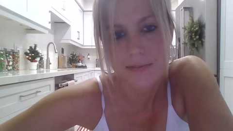 valleygirl4u @ chaturbate on 20231130