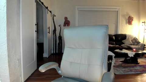 alicelighthouse @ chaturbate on 20231202