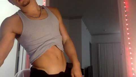 dndo21 @ chaturbate on 20231202