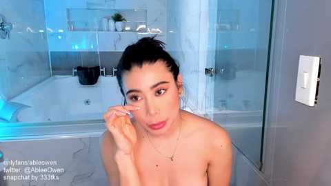 abie_owen @ chaturbate on 20231203