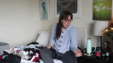 ellynaomi @ chaturbate on 20231203