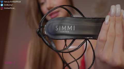 emilia98xxx @ chaturbate on 20231203