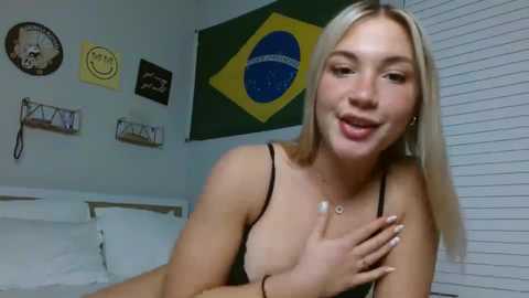 lovecayaxo @ chaturbate on 20231207