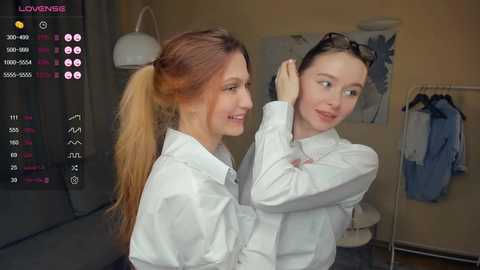 _hollydolly_ @ chaturbate on 20231210
