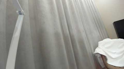 ehotlovea @ chaturbate on 20231210