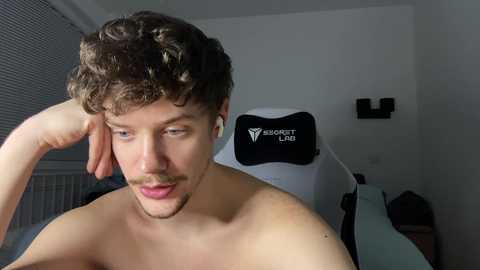 ironthud @ chaturbate on 20231210