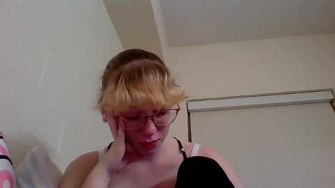 blonde_katie @ chaturbate on 20231211