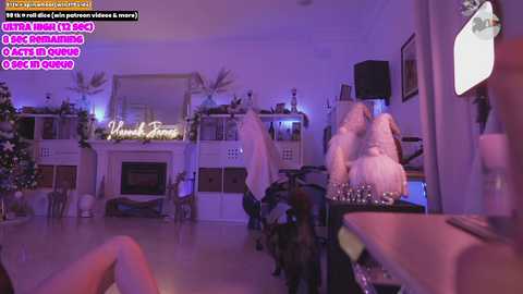 hannahjames710 @ chaturbate on 20231211