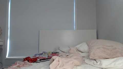 itschanelxx @ chaturbate on 20231211