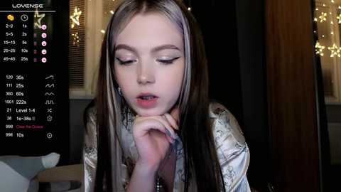 small_blondee @ chaturbate on 20231211
