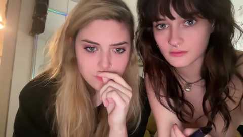 snowxbunny1228 @ chaturbate on 20231211