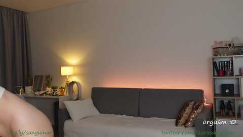 laura_sanguinar @ chaturbate on 20231212