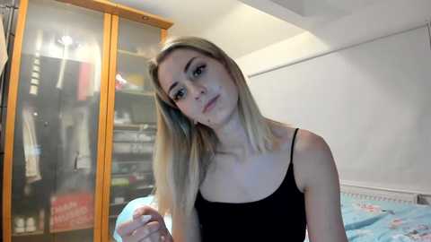 anemary29 @ chaturbate on 20231213