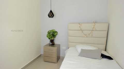 joss_caprice @ chaturbate on 20231213