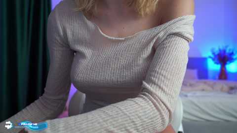 emma_land @ chaturbate on 20231215