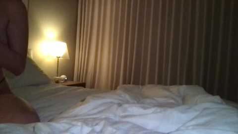 alexishemsworth @ chaturbate on 20231216