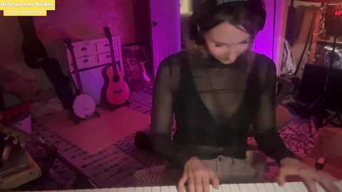 kaileeshy @ chaturbate on 20231216