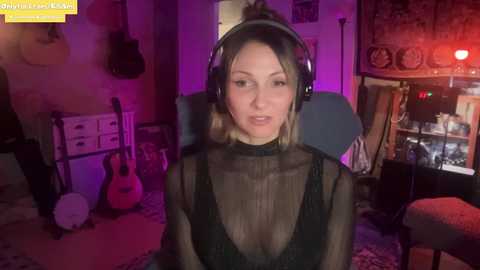 kaileeshy @ chaturbate on 20231216