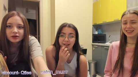 1i1ypa1mer @ chaturbate on 20231217