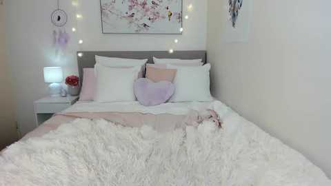 xolunarae @ chaturbate on 20231217