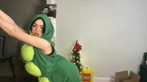 littlesugarpea @ chaturbate on 20231218