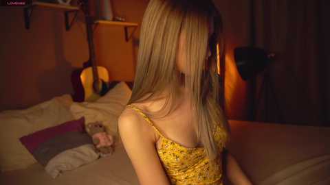 cuteelsa_ @ chaturbate on 20231219