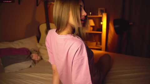 cuteelsa_ @ chaturbate on 20231220