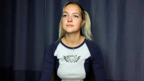 beverly_hillls @ chaturbate on 20231221