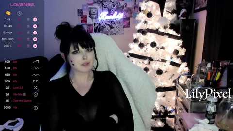 lilypixel @ chaturbate on 20231221