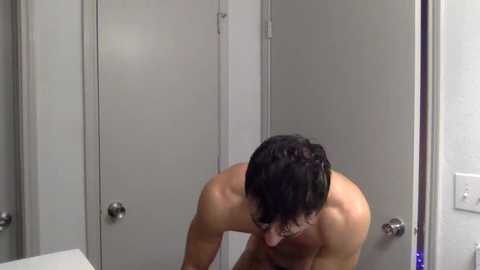 dndo21 @ chaturbate on 20231222