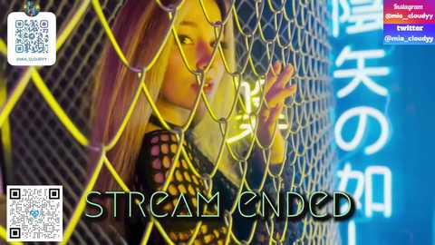 mia_cloudy @ chaturbate on 20231222
