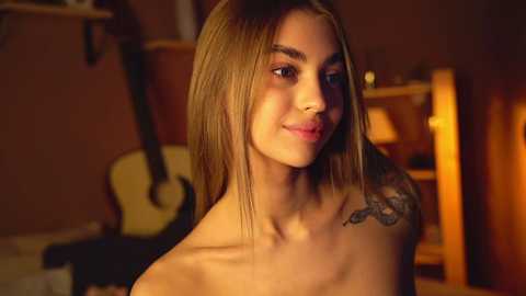 cuteelsa_ @ chaturbate on 20231223