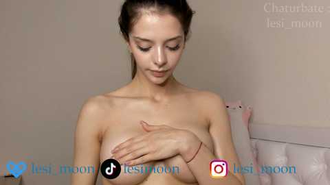 lesi_moon @ chaturbate on 20231223