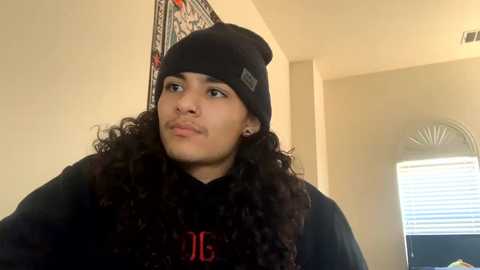 coconutts666 @ chaturbate on 20231225