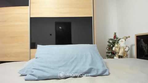 angell6969 @ chaturbate on 20231226